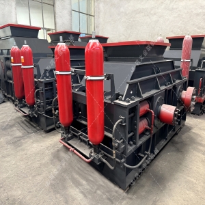 鵝卵石制砂機(jī)價格|鵝卵石制沙機(jī)設(shè)備|鵝卵石破碎機(jī)生產(chǎn)線廠家