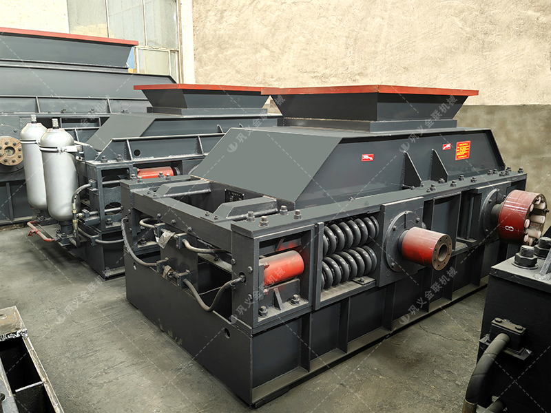 青石和河卵石哪個制砂好？用對輥破碎機怎么樣？