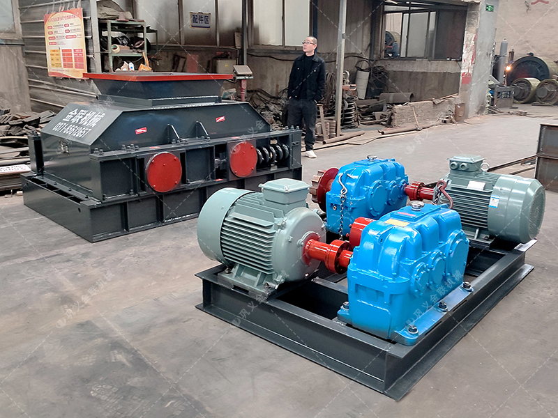 時產(chǎn)100噸齒輥破碎機廠家哪個實力強？